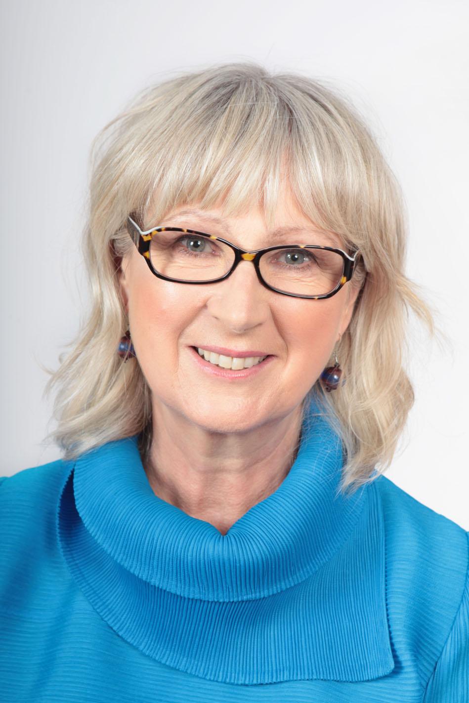 Photo of Caroline Knowles BSc PhD