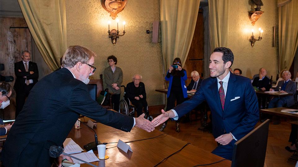 Ivano Cardinale receiving the Feltrinelli Giovani Prize 2022 for the Social Sciences