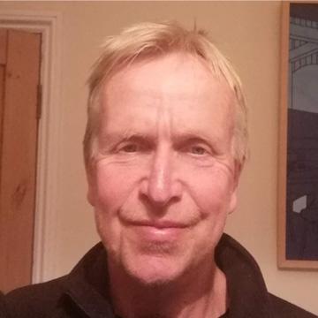 Photo of Professor Dr Andrew Holden